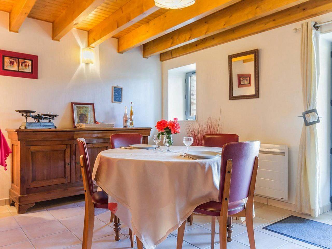 Gemütliches Gîte in renoviertem Weinkeller mit Zugang zum Internet und Fahrrädern, nahe Clisson in Monnières, Nantes und Umgebung