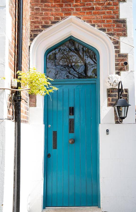 Entire holiday apartment, Deluxe Double Room in Portsmouth, South East England