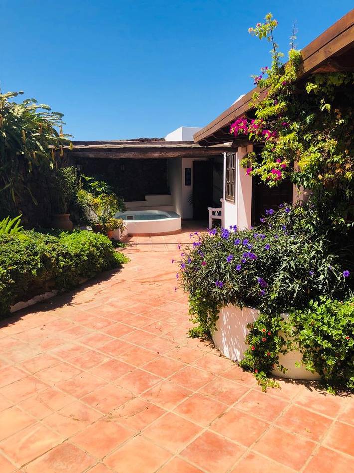 Location de vacances pour 5 personnes, avec jardin ainsi que vue sur l’océan et balcon, adapté aux familles à Tías - 2