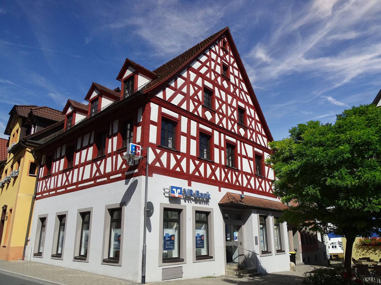 Ganze Wohnung, Ferienwohnung "Burgblick" (Dg Links)  mit Aussicht zur Burg sowie kostenlosem Wi-Fi in Pottenstein, Frankenalb