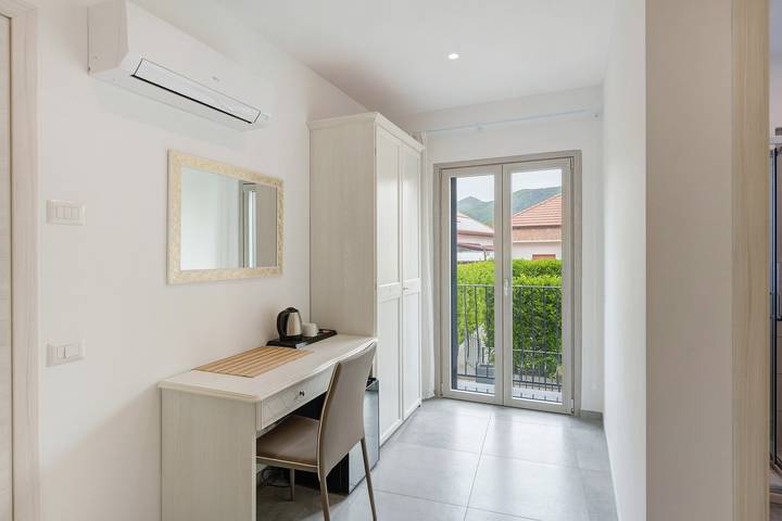 Amaranto Rooms – Sentiero degli Dei : vue montagne, Wi-Fi et climatisation in Pianillo, Agerola