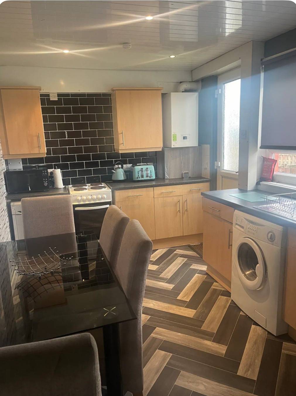 Sleeps6, for tradesman contractors,Wifi ,parking in Nord Lanarkshire