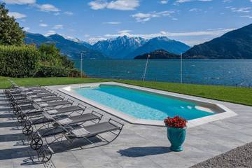 Villa für 12 Personen, mit Terrasse und Seeblick sowie Garten, mit Haustier in Pianello del Lario