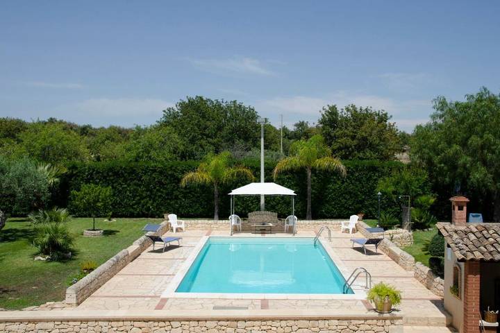 Appartamento vacanze per 4 persone, con giardino e piscina nonché panorama - 1