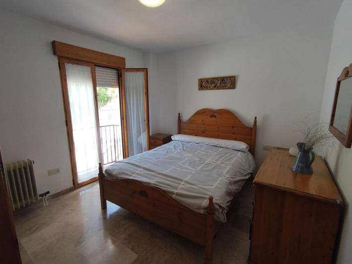 Casa rural para 15 personas, con piscina además de jardín y vistas en Huétor Santillán - 2