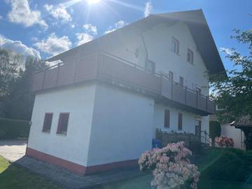 Ferienhaus für 4 Personen, mit Garten in Lam