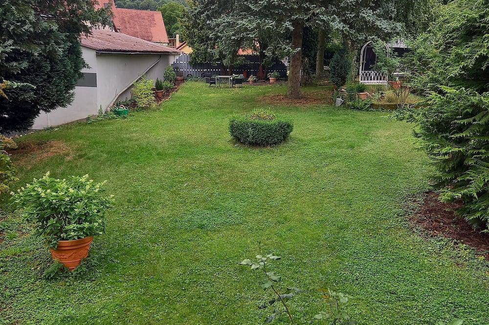 Ganze Wohnung, Ferienwohnung Johanna ruhig und idylisch gelegen gerne Haustiere auf Anfrage in Scheßlitz, Landkreis Bamberg