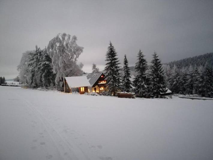 Chalet für 2 Personen, mit Terrasse und Garten sowie Ausblick in Marienberg - 2