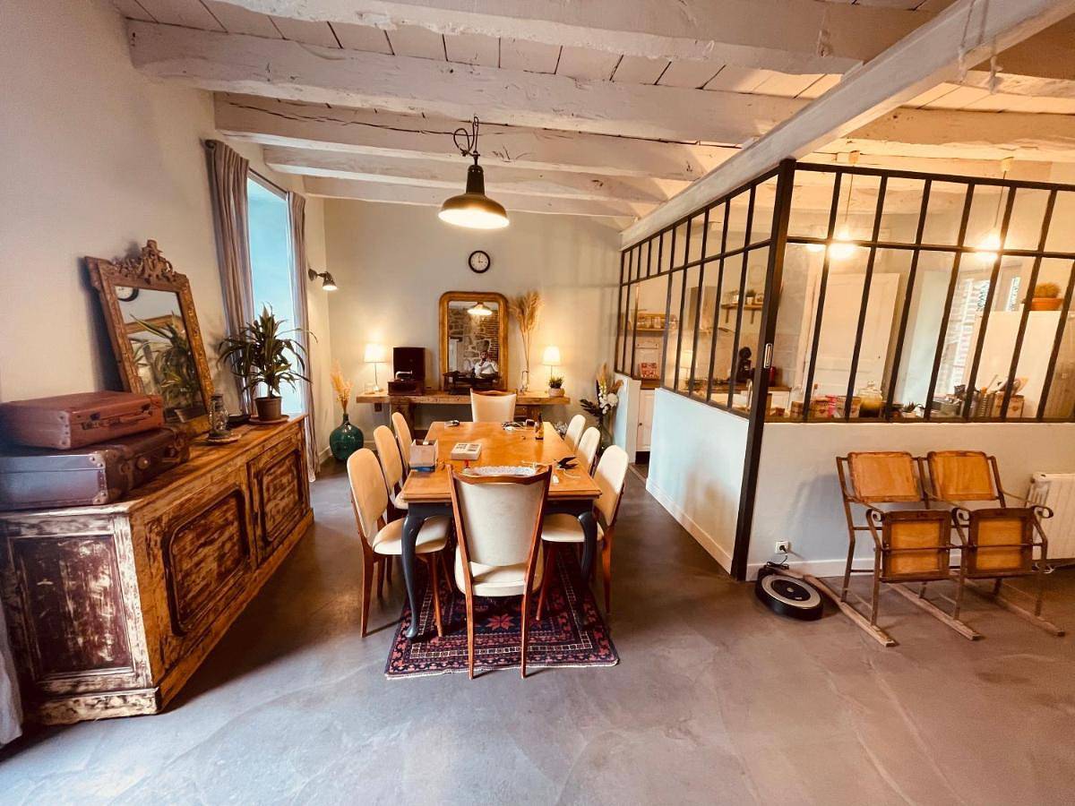 Maison Albuconis, 3 chambres 150m2 avec piscine en centre ville in Aubusson, Région d'Aubussargues