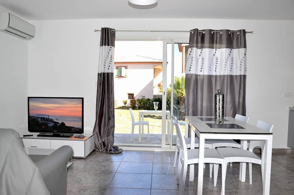 Appartamento intero, Alloggio in Corsica,sulla spiaggia,piscina,A/C,ristorante,famiglie,giochi bimbi in Santa Lucia di Moriani, Corte e dintorni