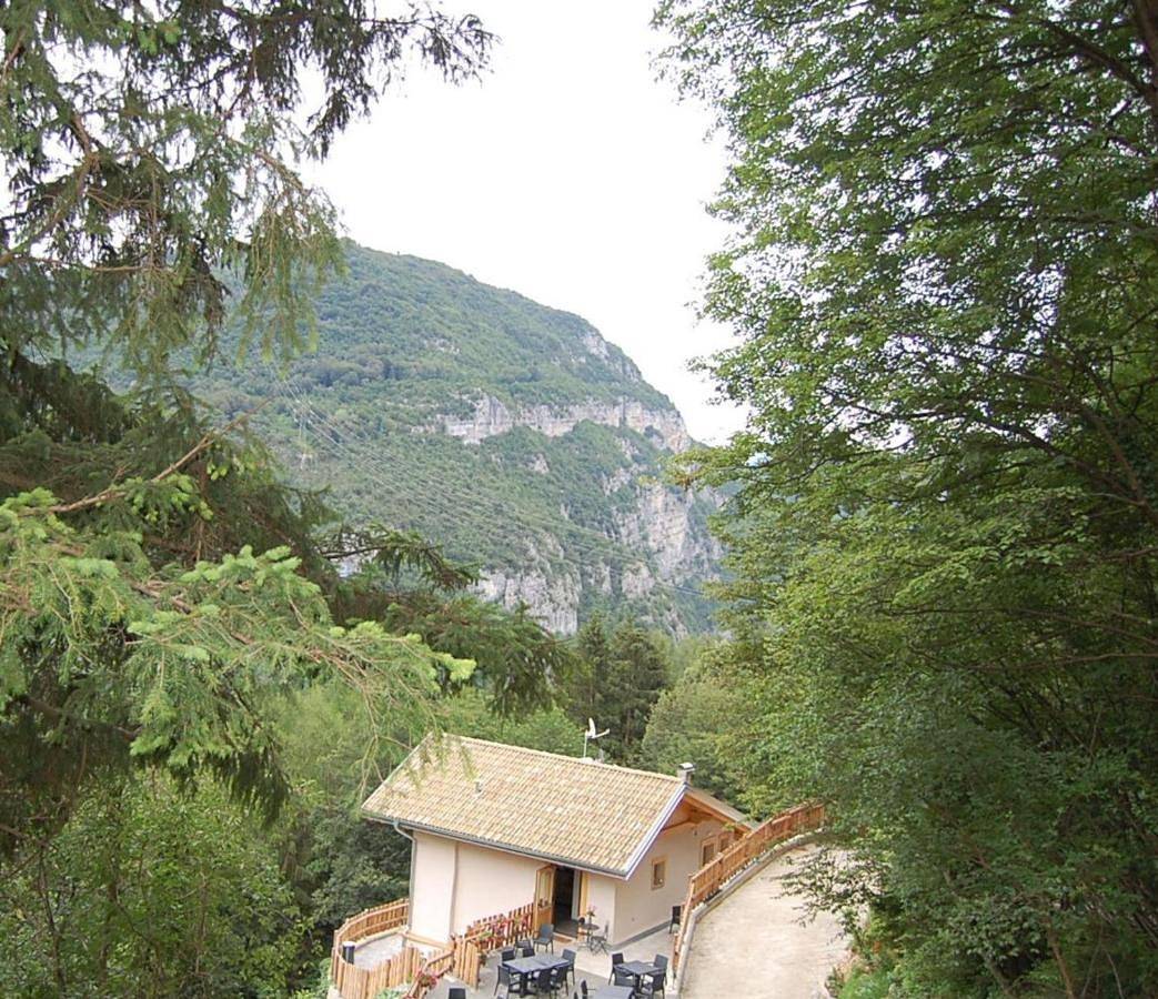 Standard Double Room in San Lorenzo in Banale, Dorsino