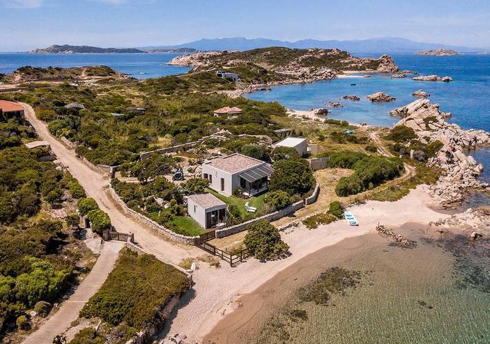 Villa pour 6 personnes, avec jardin et vue dans La Maddalena - 2