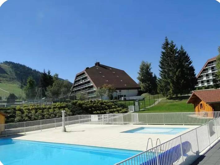 Gîte pour 4 personnes, avec balcon dans Office De Tourisme Des Hopitaux Neufs - 3