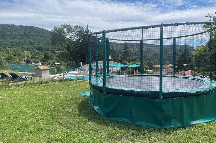 Location de vacances pour 6 personnes, avec jardin et piscine, animaux acceptés à Darbres - 4