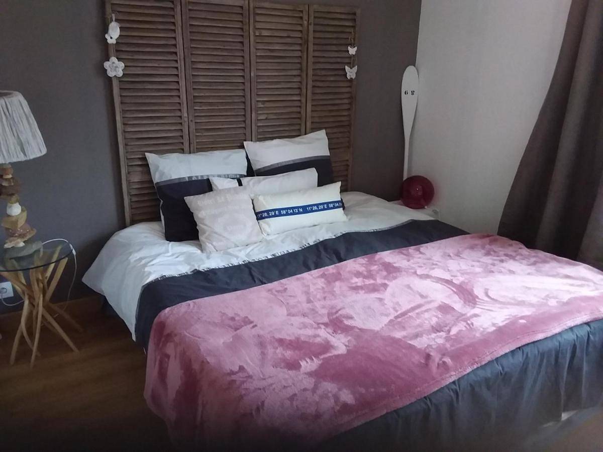King Room with Garden View in Saint-Suliac, Région de Saint-Malo
