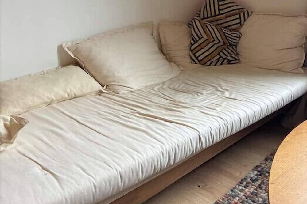 Entire apartment, Bright apartment in Pantin, near Paris in Pantin, Seine-Saint-Denis