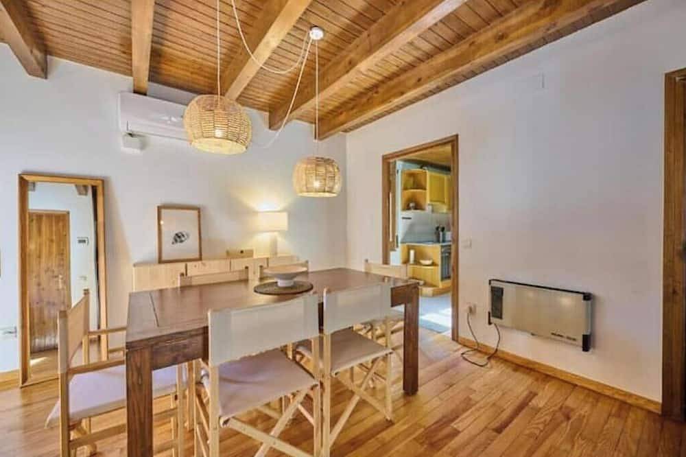 Entire apartment, Cozy duplex in Bellver de Cerdanya in Bellver de Cerdanya, Catalan Pyrenees
