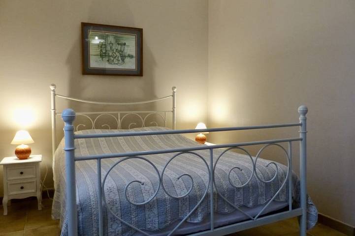 Gîte pour 2 personnes, avec jardin et terrasse à Lamothe-Montravel - 3