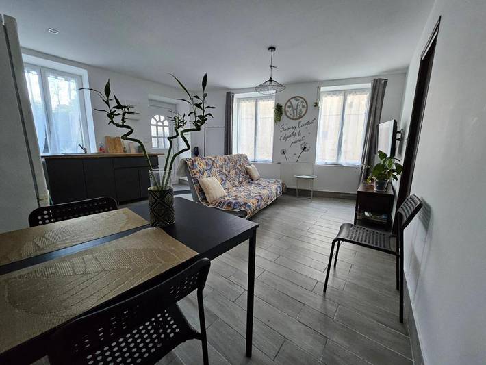 Gîte pour 4 personnes, avec Terrasse à Châteaumeillant
