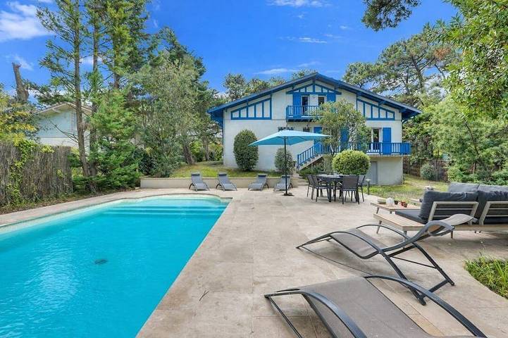 Location de vacances pour 10 personnes dans Plage Naturistes