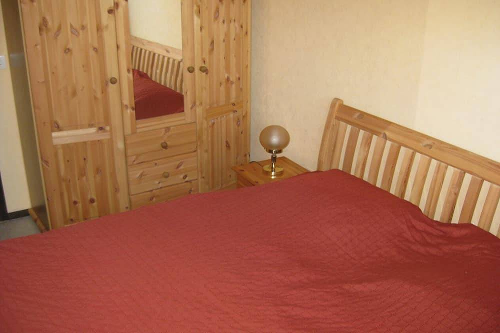 Ferienhaus Bungalow, eine Etage, eingezäunter Garten, Hund erlaubt, 2 Parkplätze in Fedderwardersiel, Butjadingen