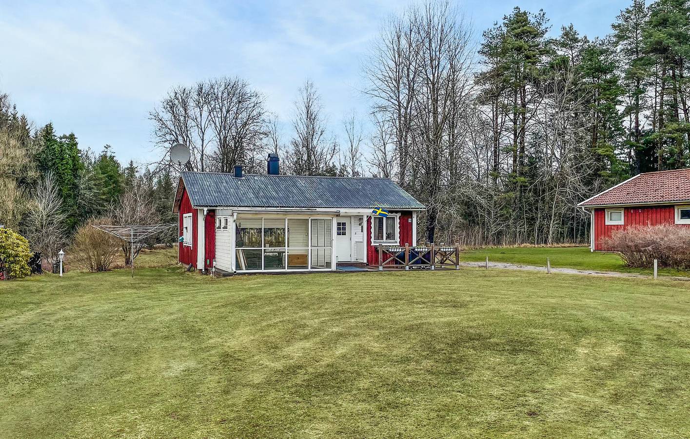 Ferienhaus für 4 Personen mit Terrasse in Sjötofta, Västergötland