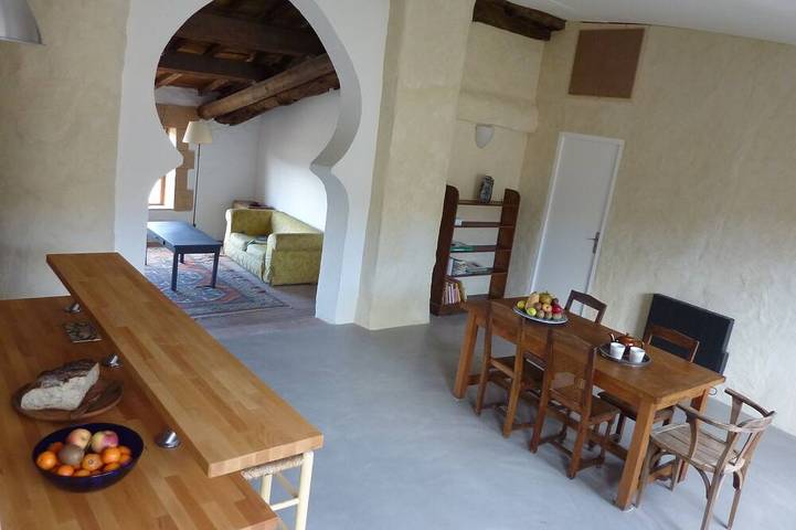 Location de vacances pour 4 personnes, avec Terrasse à Lioux
