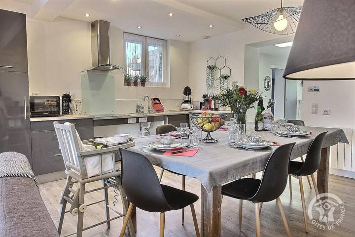 Gîte pour 6 personnes, avec Terrasse et Jardin à Plérin