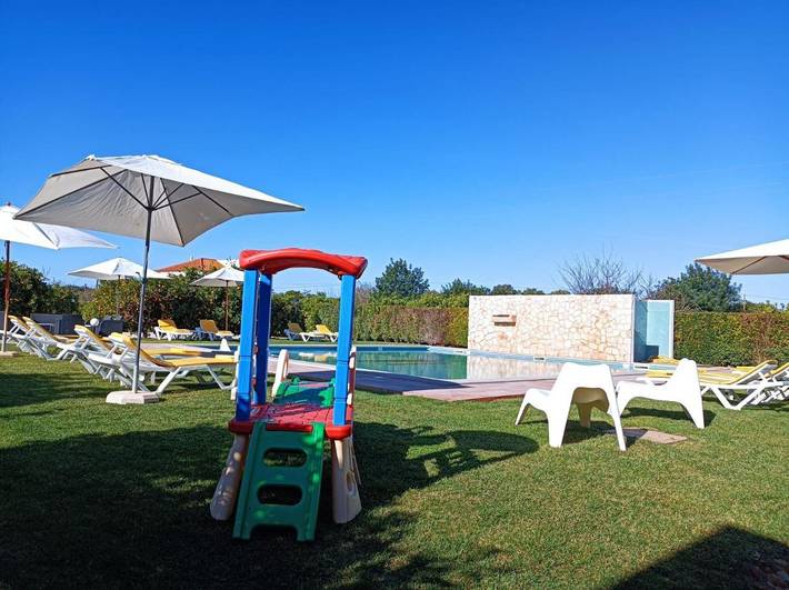 Hôtel pour 5 personnes, avec jardin et piscine ainsi que vue et bassin pour enfant à Algoz - 4