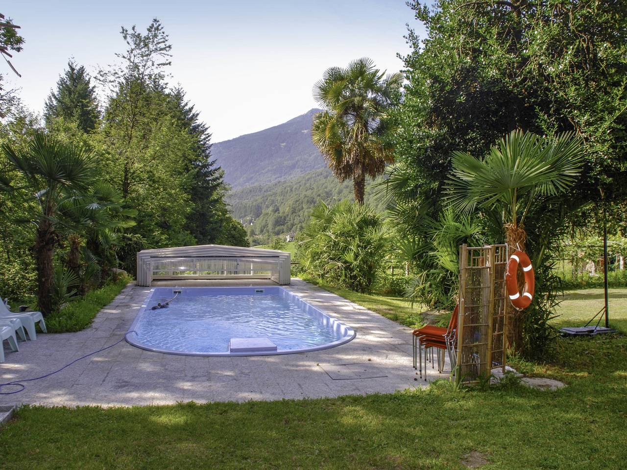 Entire apartment, Poolside in Acquarossa, Lepontine Alps