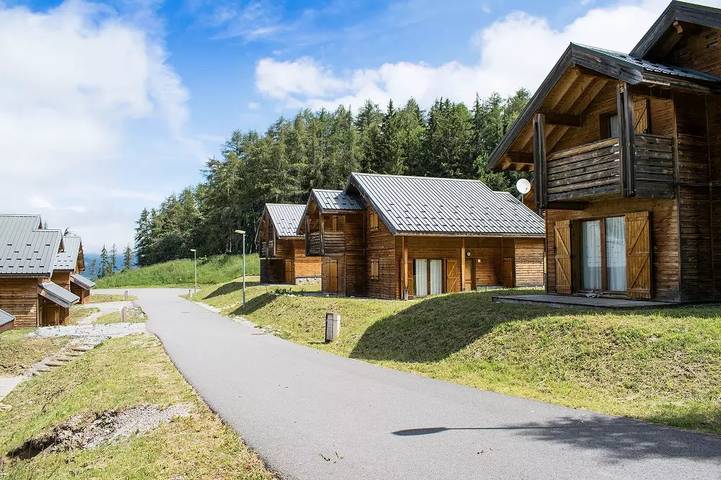 Chalet pour 6 personnes, avec vue ainsi que piscine et balcon à Le Dévoluy - 4