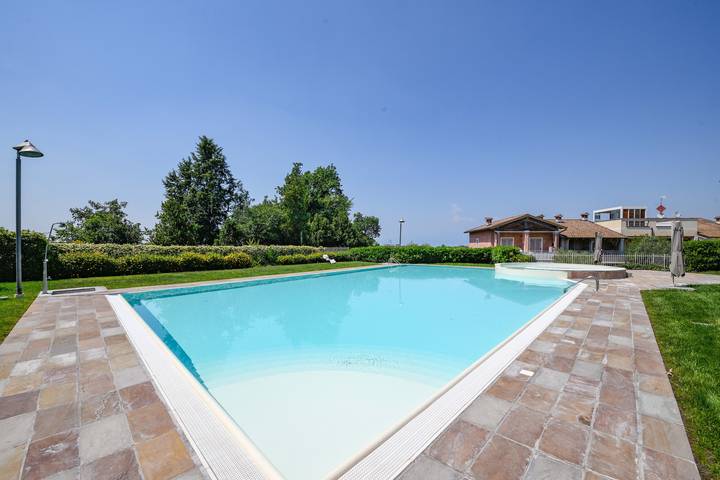 Appartamento intero, My Peschiera Holiday Apartment- Quadrivium 1 in Castelnuovo del Garda, Prealpi Gardesane