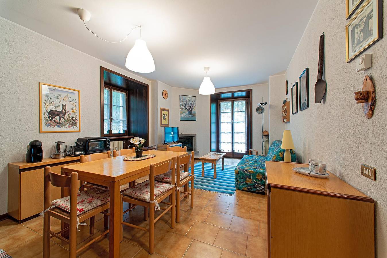 Appartement entier, Appartement "Pineta" avec vue sur les montagnes, jardin partagé et Wi-Fi in Chiesa in Valmalenco (Town), Chiesa in Valmalenco