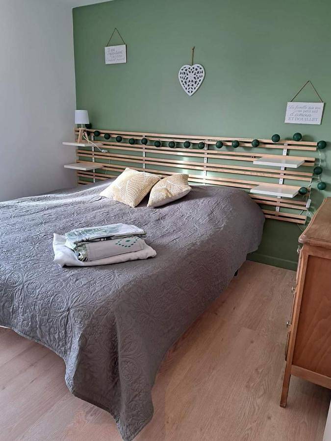 Location de vacances pour 8 personnes, avec jardin à Longues-sur-Mer - 2