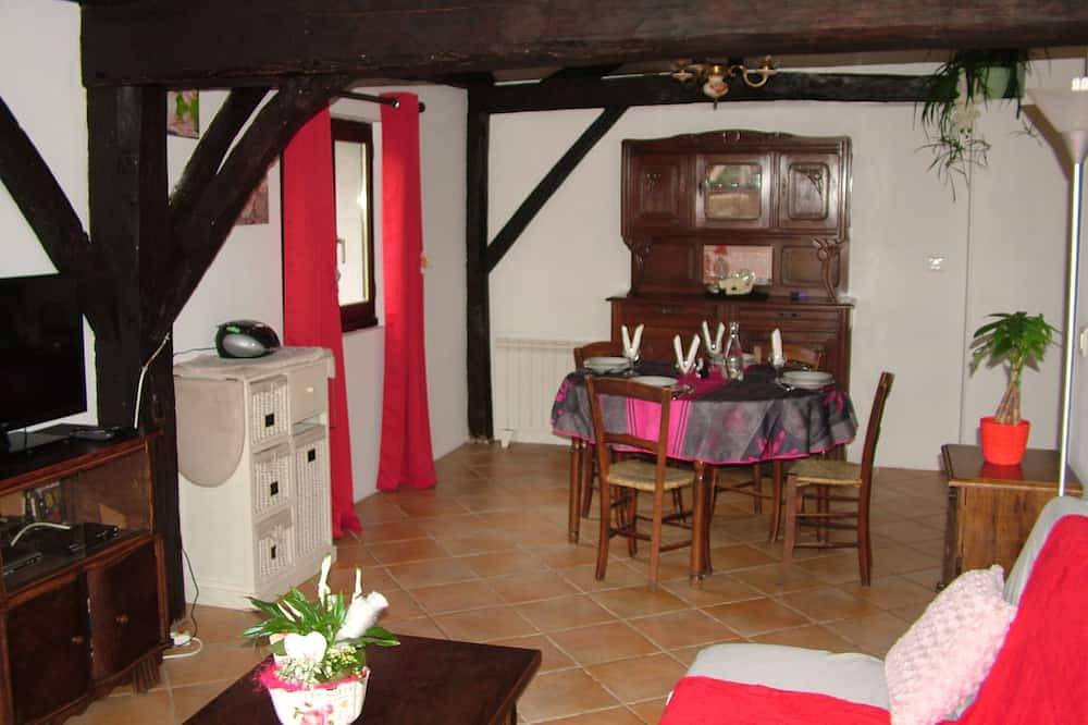 Oude pruimoven, gelijkvloers, onafhankelijk, 1 slaapkamer, omheinde tuin in Clairac, Marmande en omgeving