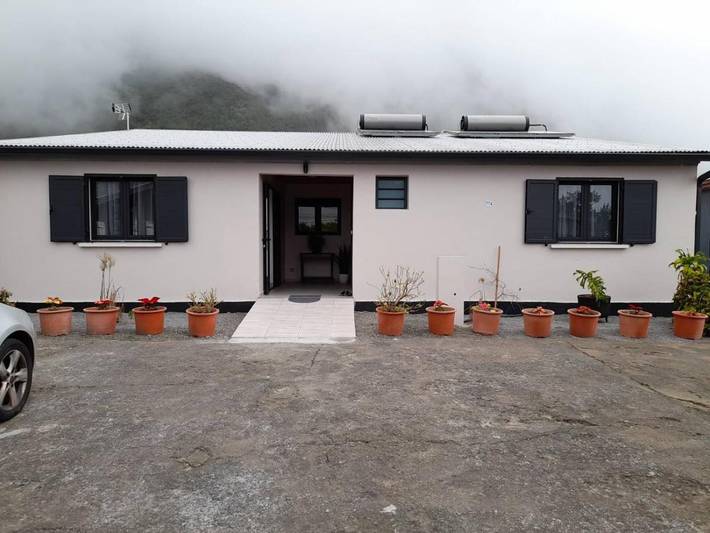 Chambre d’hôte pour 2 personnes, avec jardin ainsi que terrasse et vue à Salazie - 2