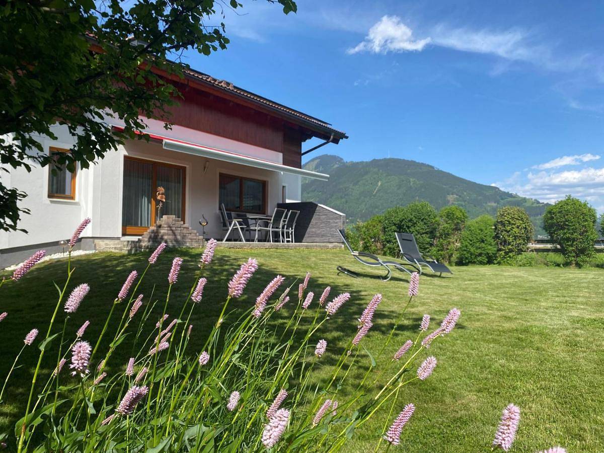 Three-Bedroom Chalet in Zell am See, Pinzgau