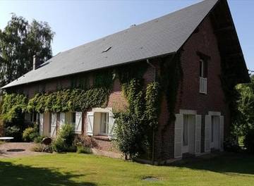 Gîte pour 8 personnes, avec piscine ainsi que vue et jardin à Le Mesnil-sur-Blangy