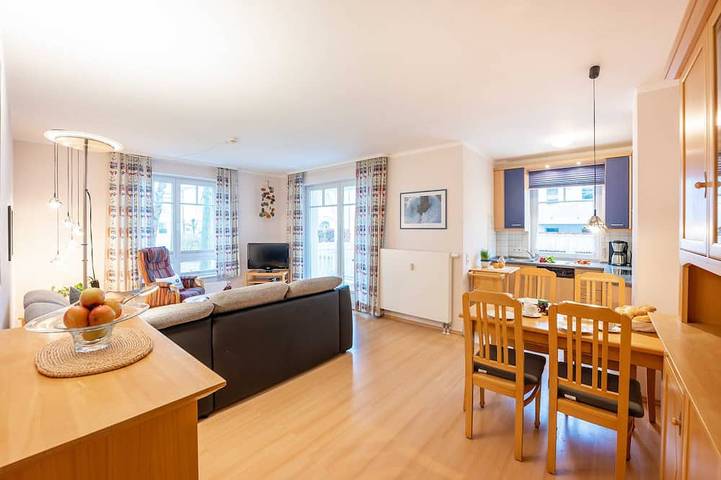 Villa für 2 Personen, mit Balkon auf Rügen - 2