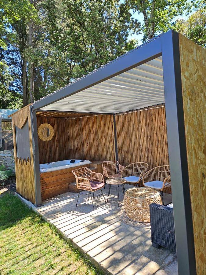 Location de vacances pour 8 personnes, avec vue ainsi que piscine et jardin à Prades-le-Lez - 2