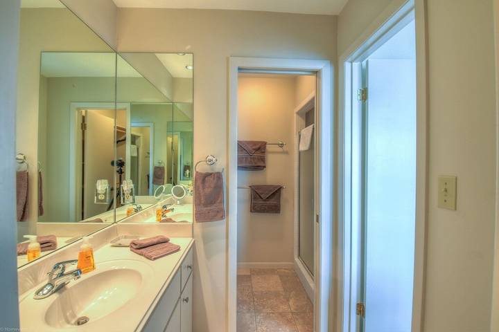Vacation rental for 8 people, with balcony in Horseshoe Bay