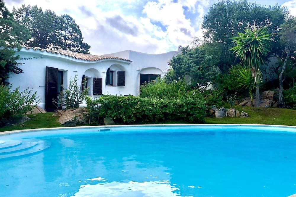 Villa Abbaiola by Klabhouse- Porto Cervo Marina 500 mt in Arzachena, Costa Smeralda