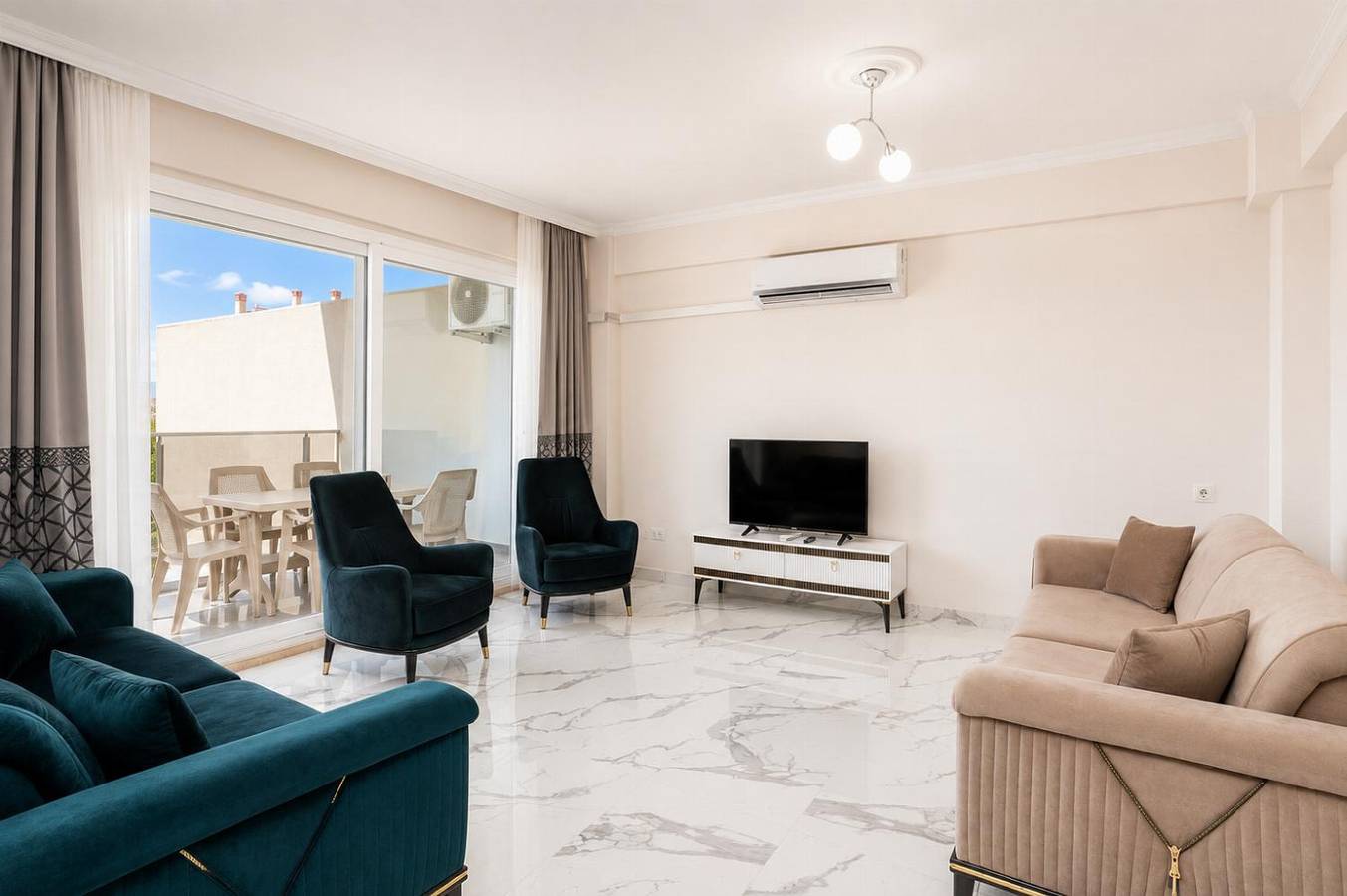 Villa für 9 Personen mit Terrasse in Ortaca, Türkische Ägäis