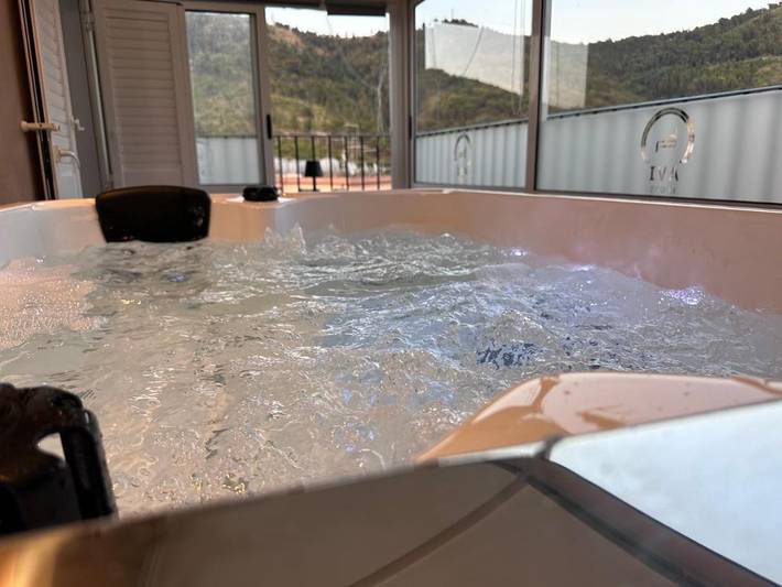 Maison d’hôte pour 3 personnes, avec balcon et jacuzzi à Chiaramonte Gulfi - 3