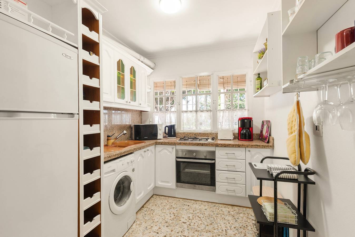 Holiday Home 'Coral Beach' with Sea View, Wi-Fi and Air Conditioning in Playa del Palo, Malaga