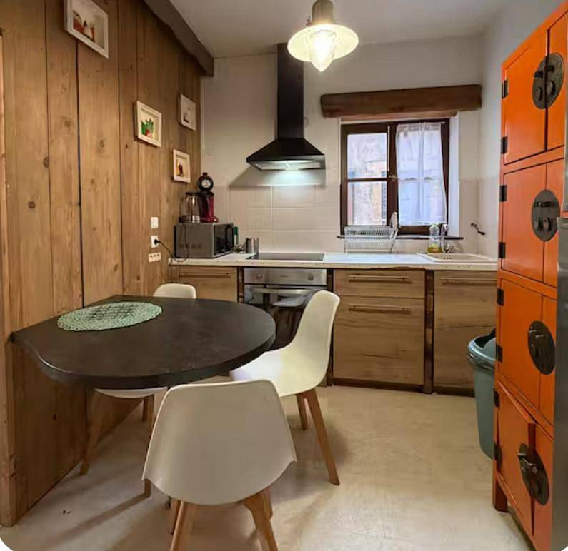 Appartement entier, Three-Bedroom Apartment in Mondelange, Moselle