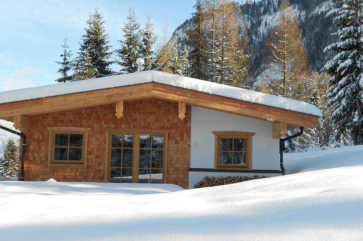 Chalet für 6 Personen, mit Terrasse und Garten in Thiersee