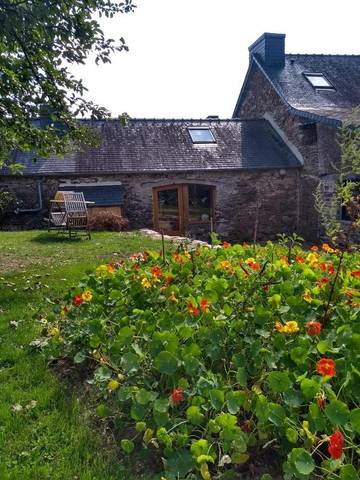 Maison d’hôte pour 3 personnes, avec vue ainsi que terrasse et jardin à Lopérec