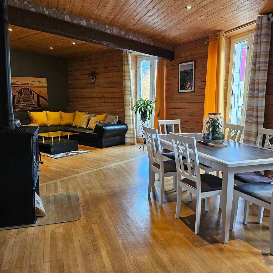 Appartement entier, Three-Bedroom Apartment in La Chapelle-en-Vercors, Parc naturel régional du Vercors