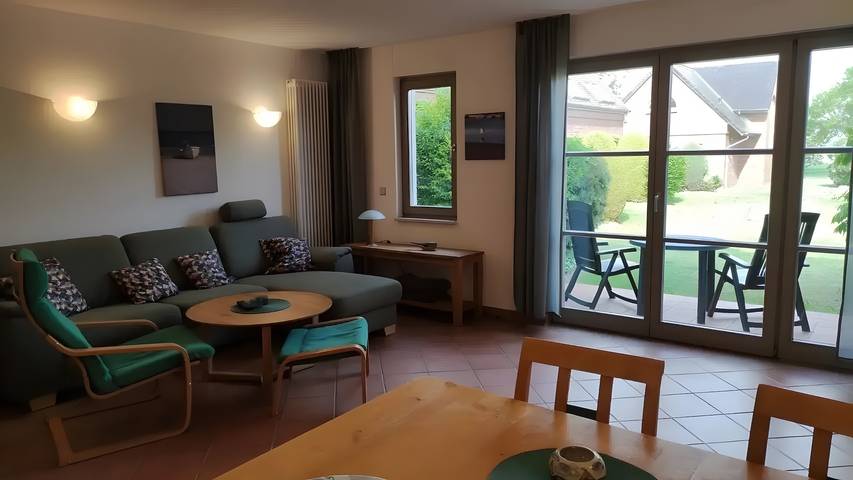 Ferienwohnung für 4 Personen, mit Balkon und Seeblick in Mellenthin - 2